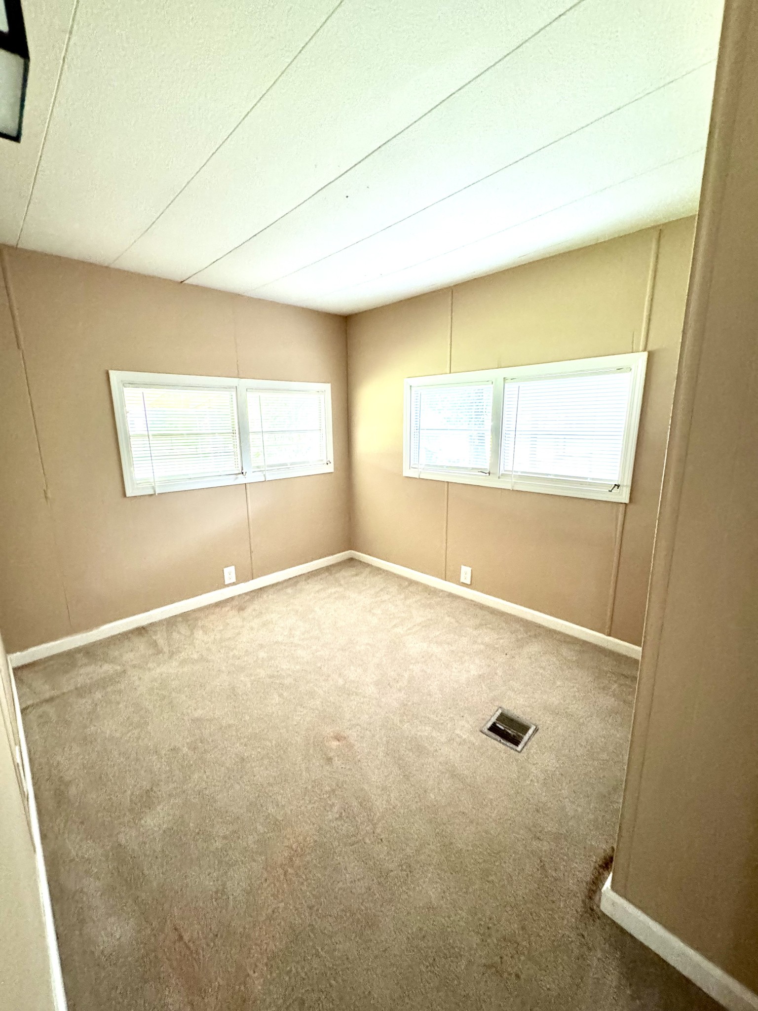 225 Kirks Trading Post Road Buchanan, TN 38222 - Photo 10 of 16