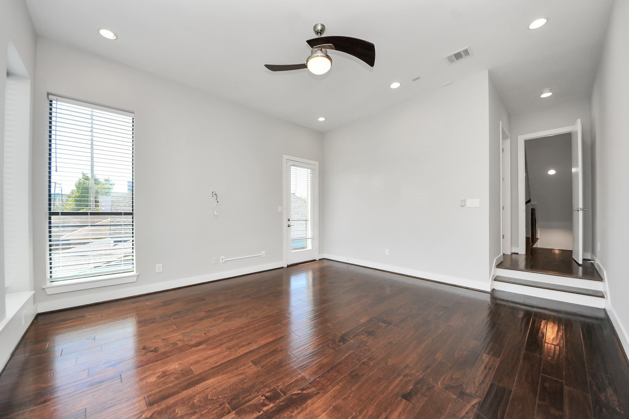 2310 Converse Street Houston, TX 77006 - Photo 20 of 42