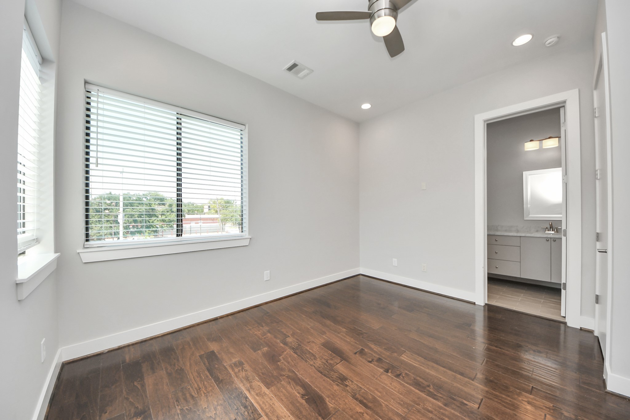 2310 Converse Street Houston, TX 77006 - Photo 31 of 42