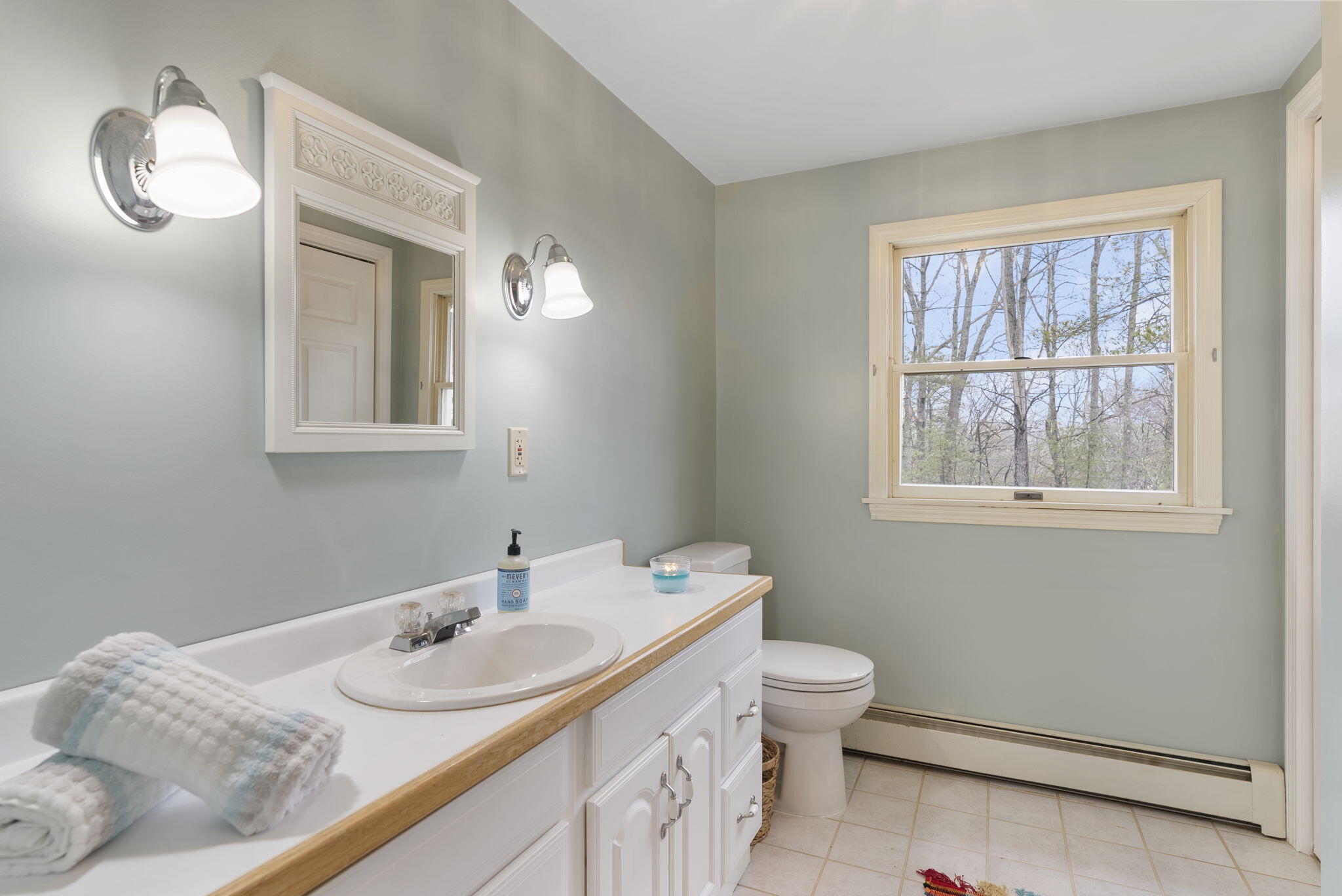 197 Edes Falls Road Naples, ME 04055 - Photo 31 of 63 2nd Floor Full Bathroom