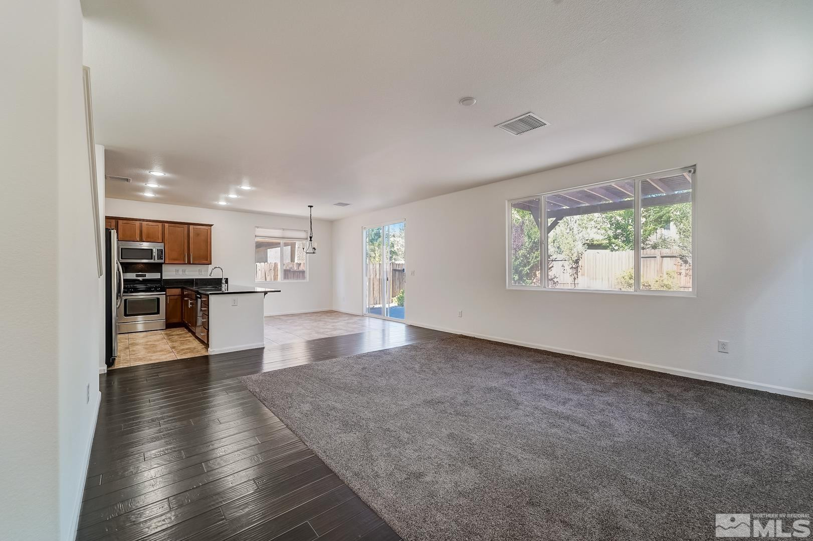 10770 Cordero Drive Reno, NV 89521 - Photo 5 of 30 Photo 5