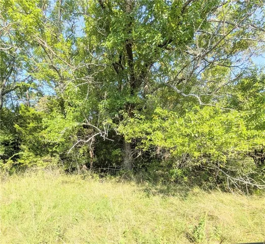 $550,000 | 1013 2400th Street, La Harpe, KS 66751