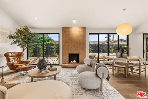 $1,820,000 | 2942 East Orella Circle, Palm Springs, CA 92264