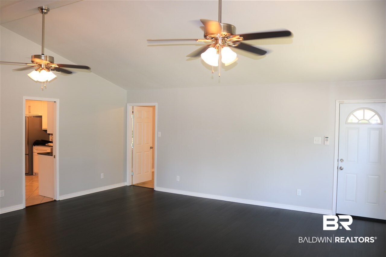 158 Ridgewood Drive Daphne, AL 36526 - Photo 13 of 47