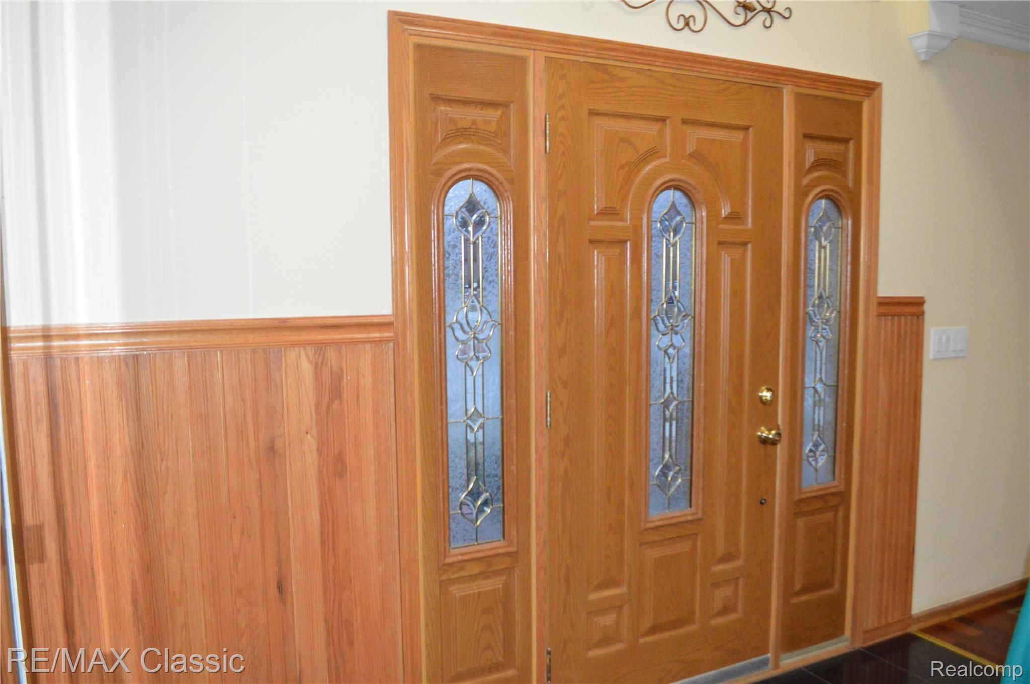 44668 Danbury Road Canton, MI 48188 - Photo 2 of 40 Danbury2b.JPG