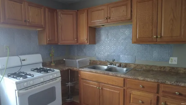 $179,900 | 317 North Market Street, Delphi, IN 46923