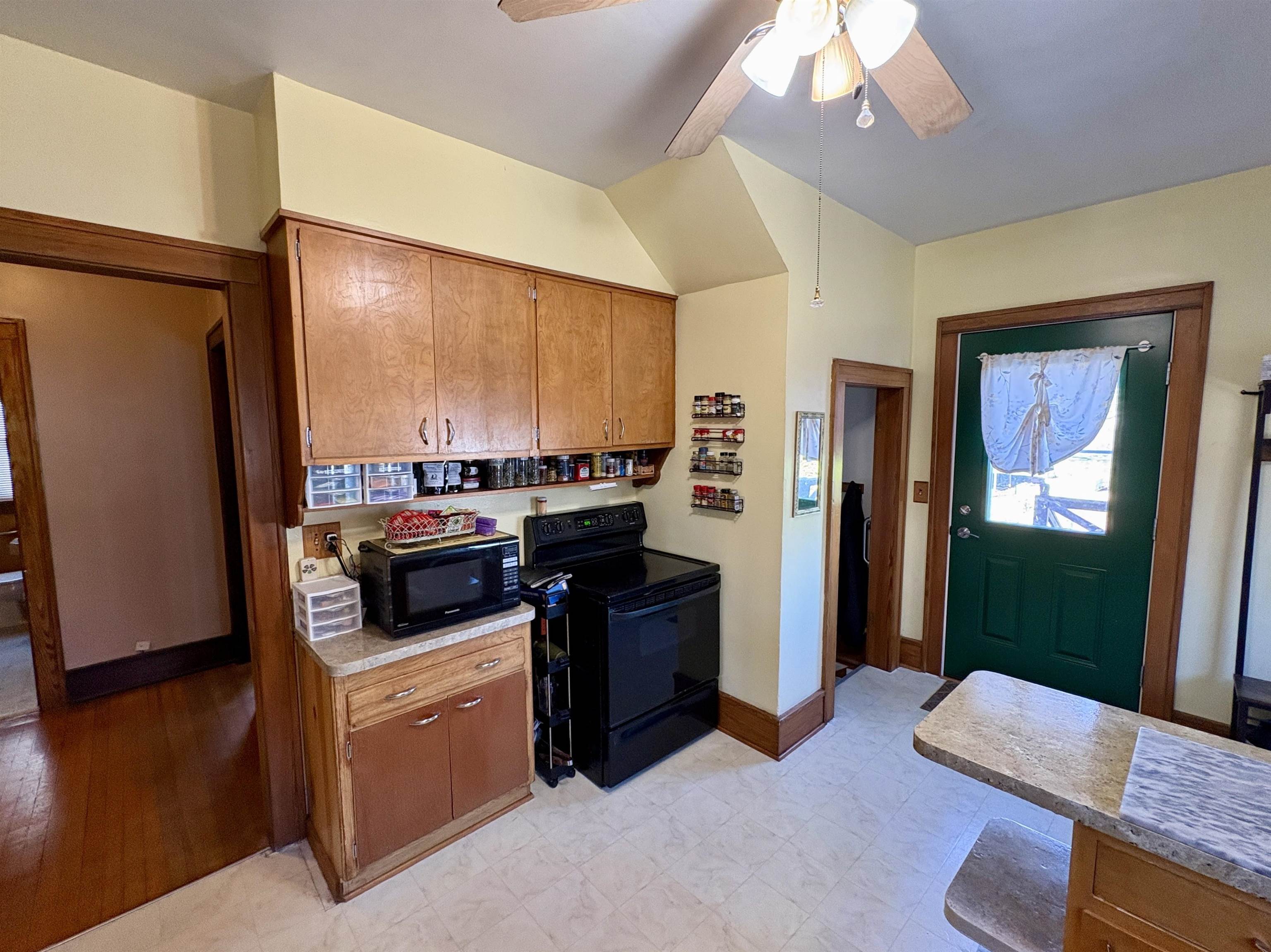 713 19th Avenue Monroe, WI 53566 - Photo 22 of 55