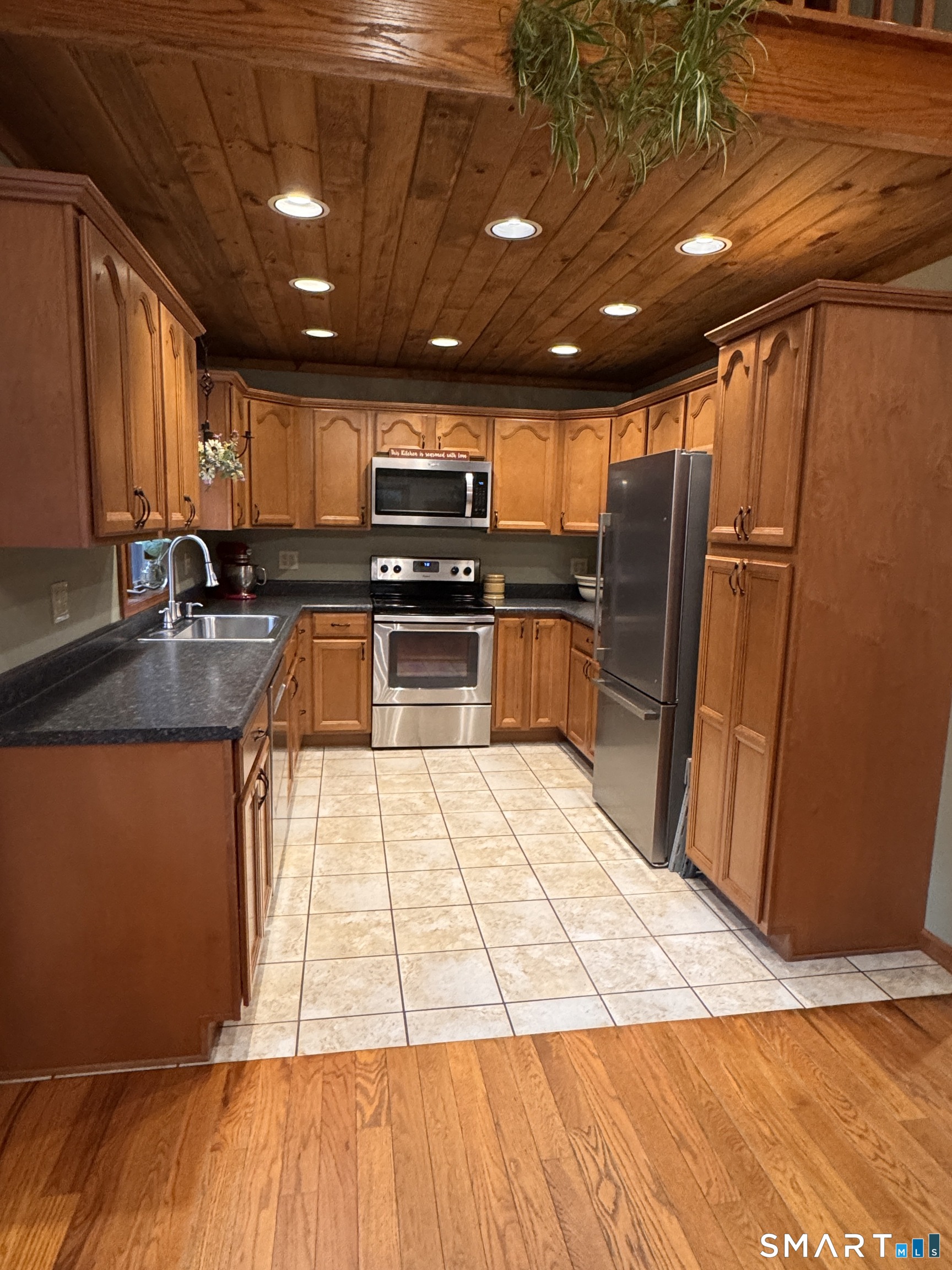 419 Lathrop Road Plainfield, CT 06374 - Photo 10 of 40 Gallery Image 10