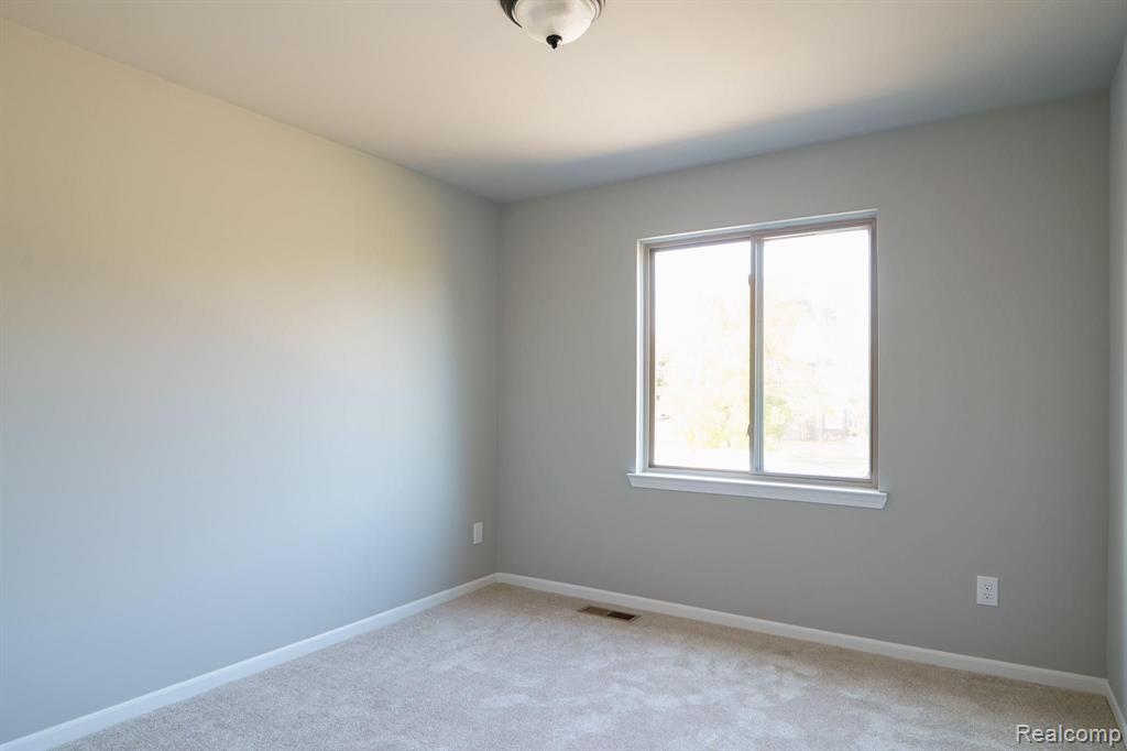 34606 Garfield Road Fraser, MI 48026 - Photo 35 of 39