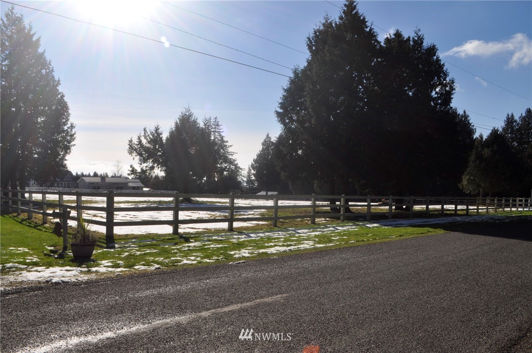 1741 Austin Road Point Roberts, WA 98281 - Photo 11 of 17 Gallery Image 11
