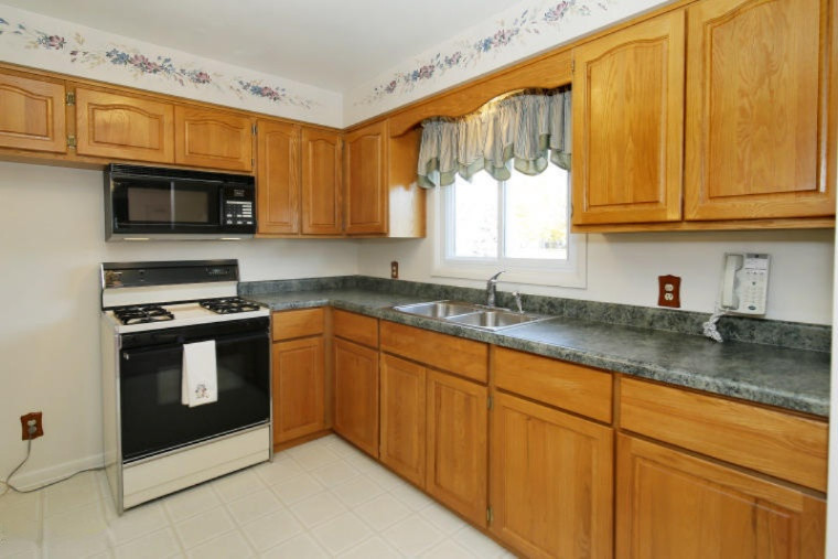 526 North Douglas Avenue Three Rivers, MI 49093 - Photo 8 of 27 14057615_07