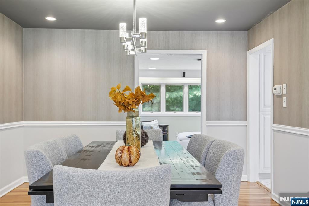65 Springbrook Road Livingston, NJ 07039 - Photo 6 of 30 Gallery Image 6