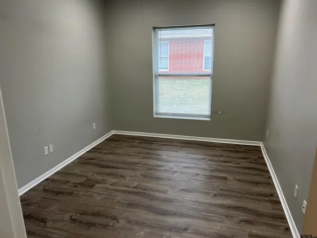 $1,495 | 19040 FM 2493, Flint, TX 75762