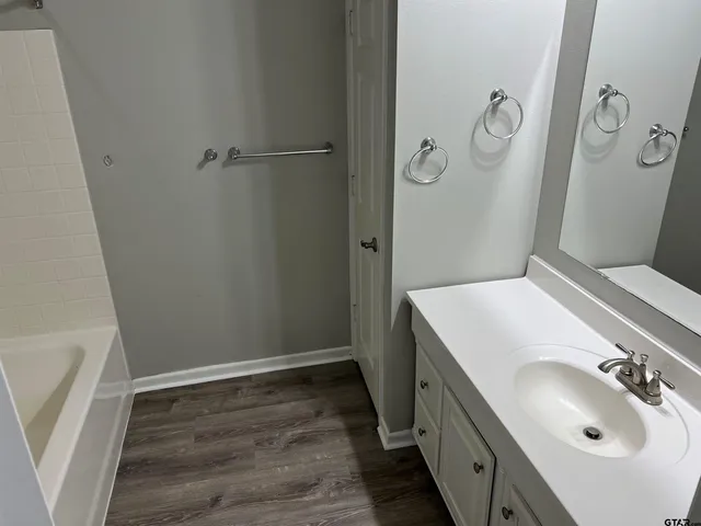 $1,495 | 19040 FM 2493, Flint, TX 75762