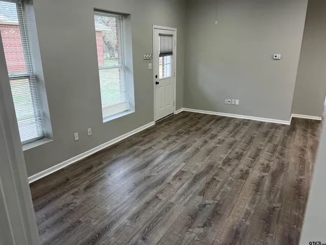 $1,495 | 19040 FM 2493, Flint, TX 75762