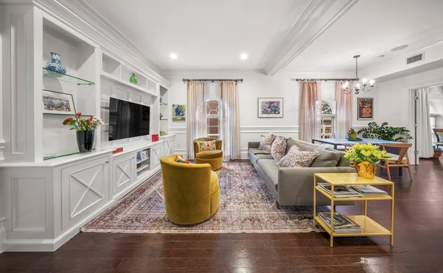 $4,850 | 616 East 4th Street, Unit 301, Boston, MA 02127