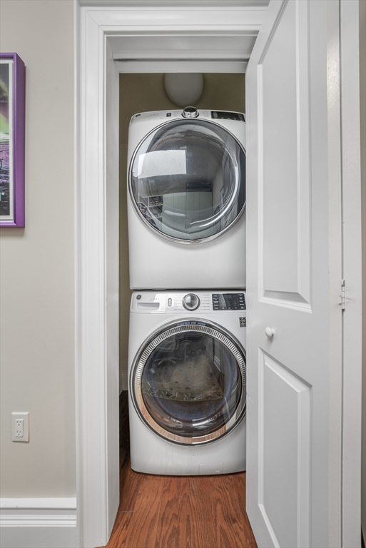616 East 4th Street, Unit 301 Boston, MA 02127 - Photo 11 of 13 a utility room with dryer and washer