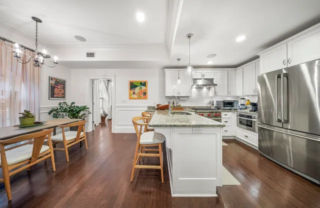 $4,850 | 616 East 4th Street, Unit 301, Boston, MA 02127