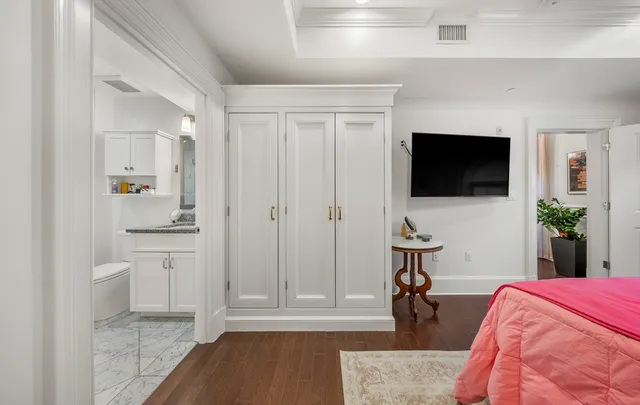 $4,850 | 616 East 4th Street, Unit 301, Boston, MA 02127