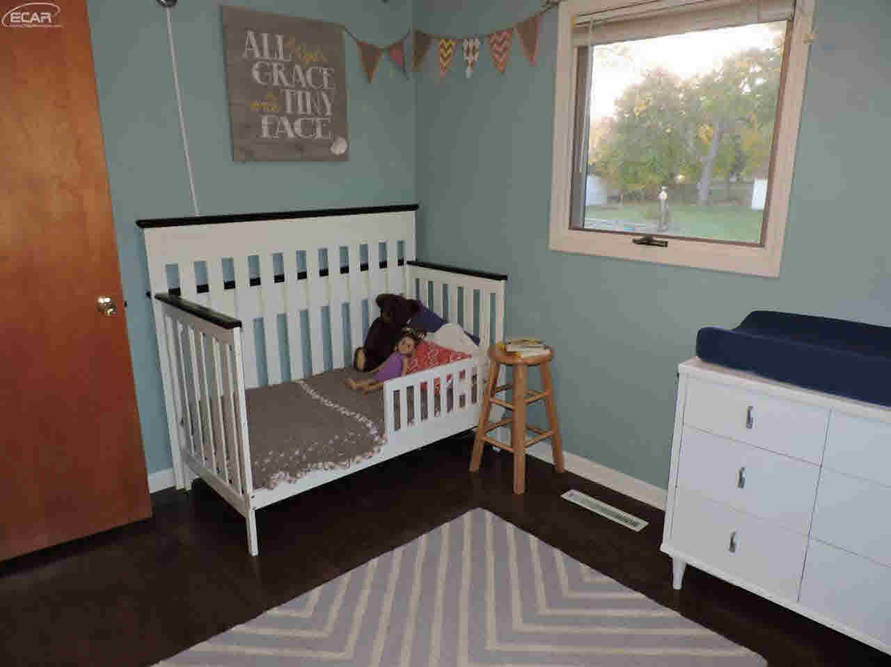1388 Seymour Road Flint, MI 48532 - Photo 22 of 41 21235205-21.JPG