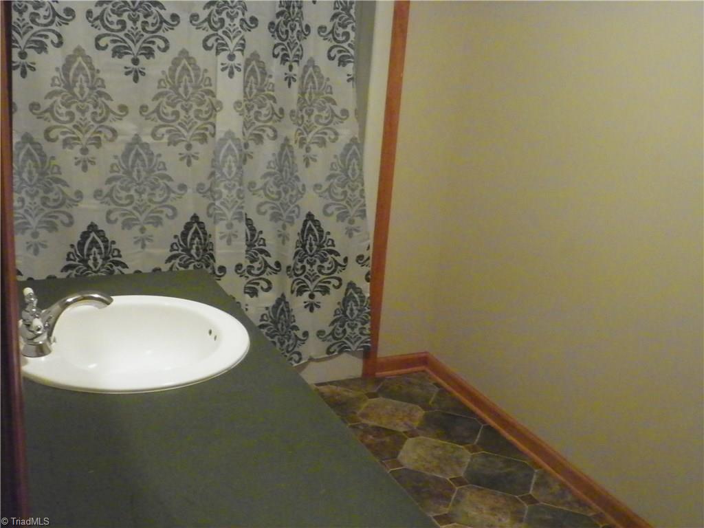 390 Will Snider Road Linwood, NC 27299 - Photo 13 of 25 Upstairs full bath