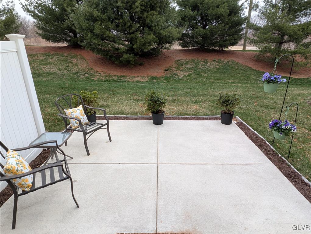 351 Pennycress Road Allentown, PA 18104 - Photo 11 of 35 Patio
