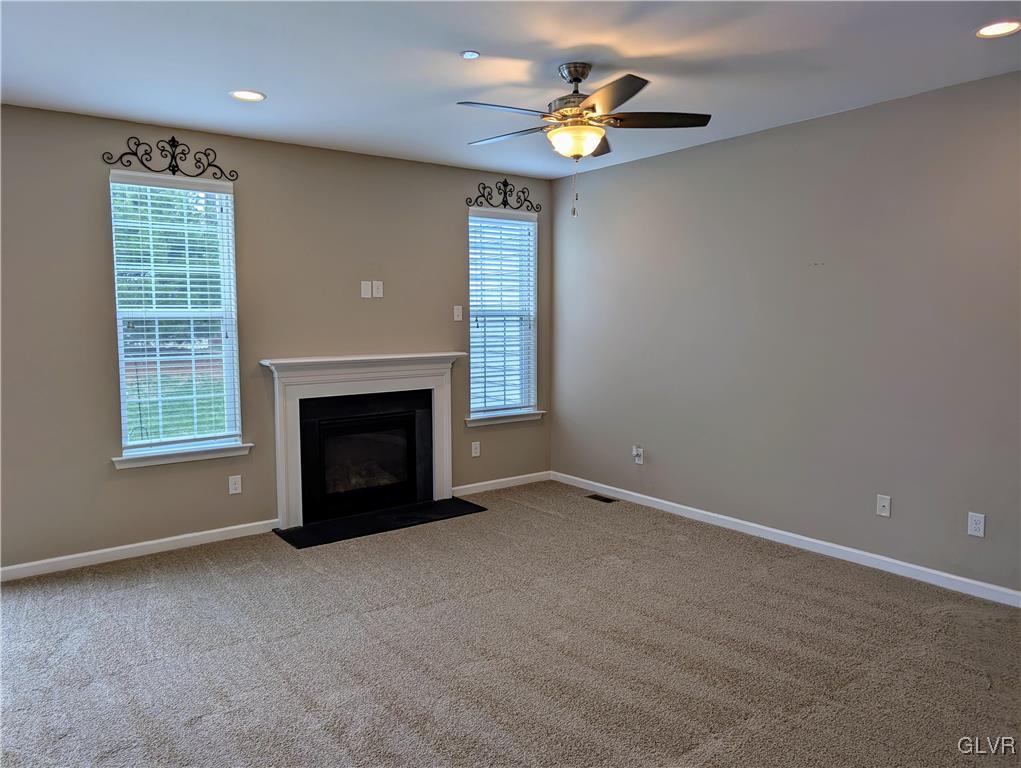 351 Pennycress Road Allentown, PA 18104 - Photo 14 of 35 Living room