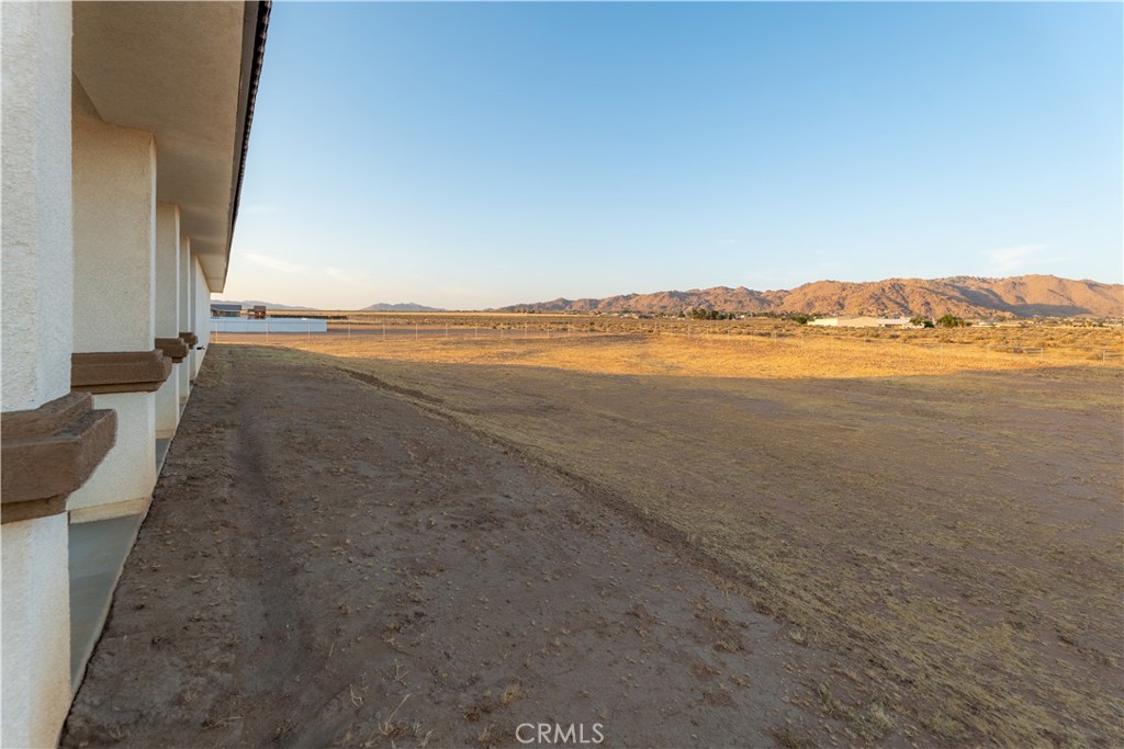 16925 Nanticoke Road Apple Valley, CA 92307 - Photo 65 of 87