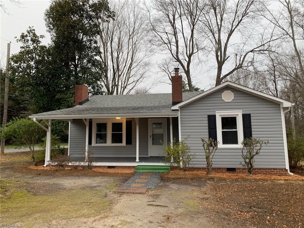601 Oakview Road High Point, NC 27265 - Photo 1 of 16