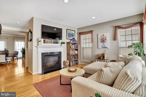 $820,000 | 7768 Grandwind Drive, Lorton, VA 22079