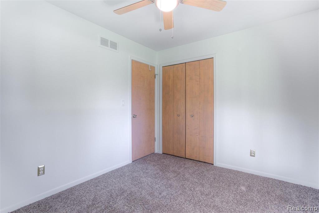 35115 West 13 Mile Road Farmington Hills, MI 48331 - Photo 37 of 50