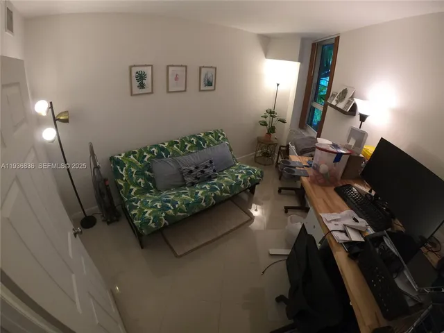 $2,900 | 2000 North Bayshore Drive, Unit 223, Miami, FL 33137