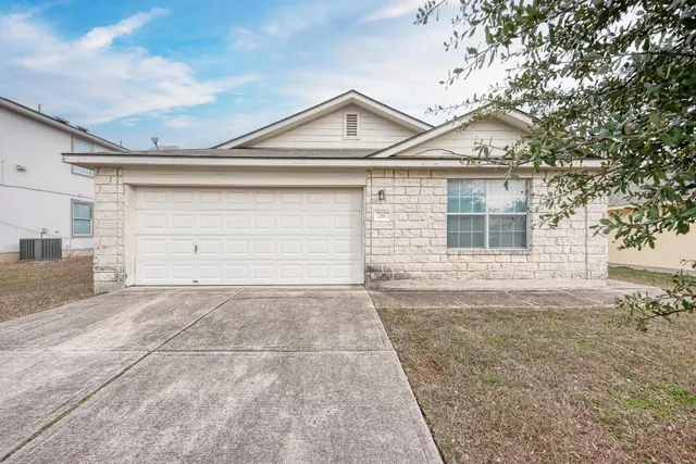 $269,500 | 216 Wegstrom Street, Hutto, TX 78634