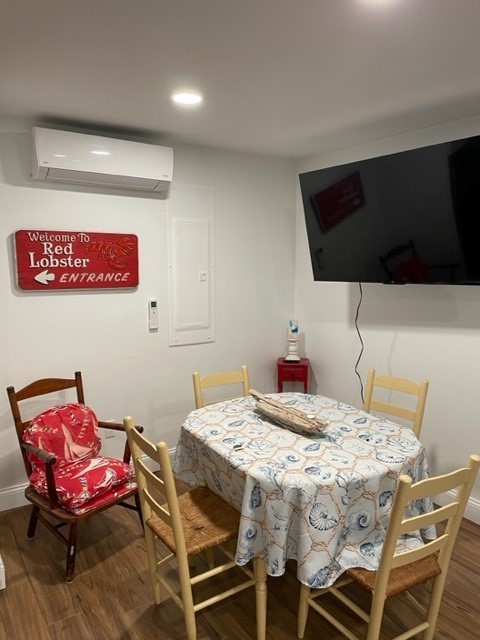 11 Tellier Road Narragansett, RI 02882 - Photo 3 of 15