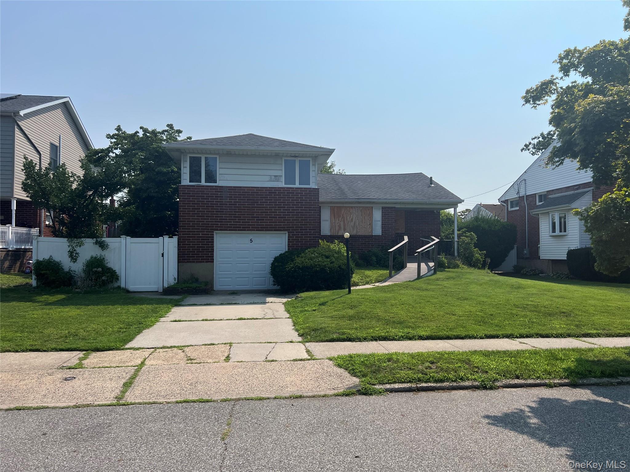 5 Winding Road Massapequa, NY 11758 - Photo 3 of 7 Gallery Image 3