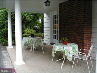 109 Hewett Road Wyncote, PA 19095 - Photo 5 of 6