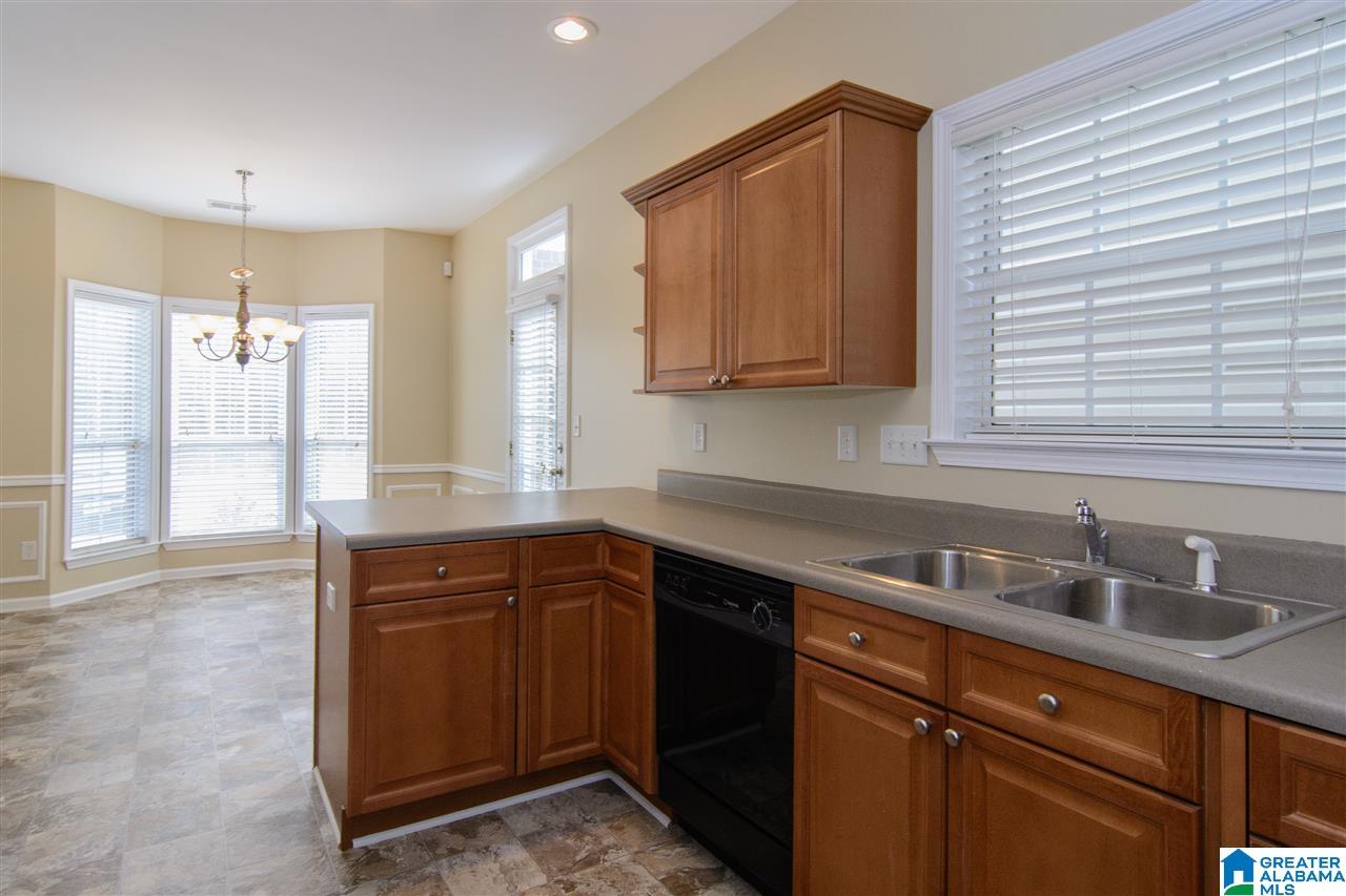 1160 Yeager Parkway Pelham, AL 35124 - Photo 10 of 32