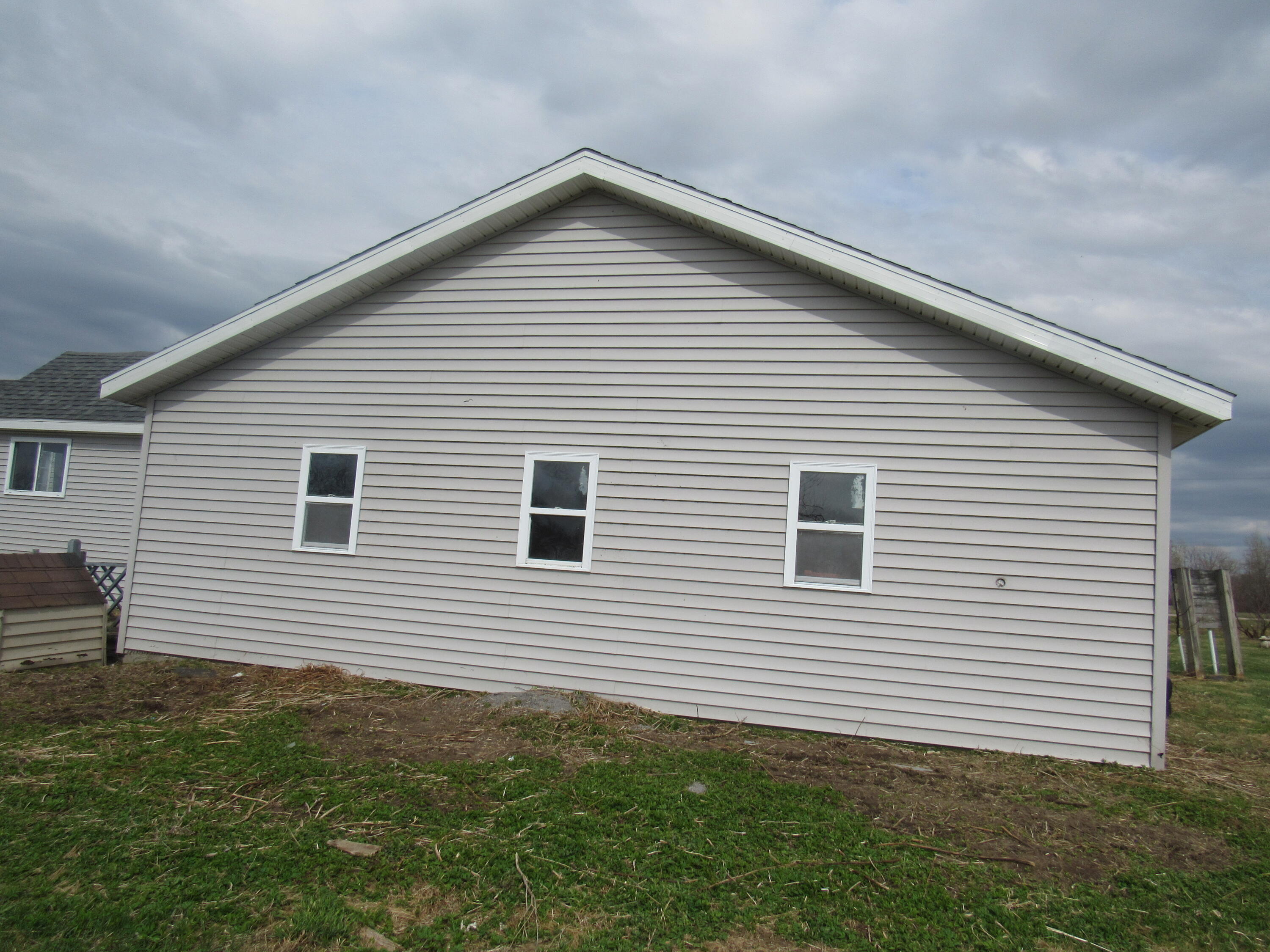 183 E Road Burke, NY 12917 - Photo 8 of 33 Side garage