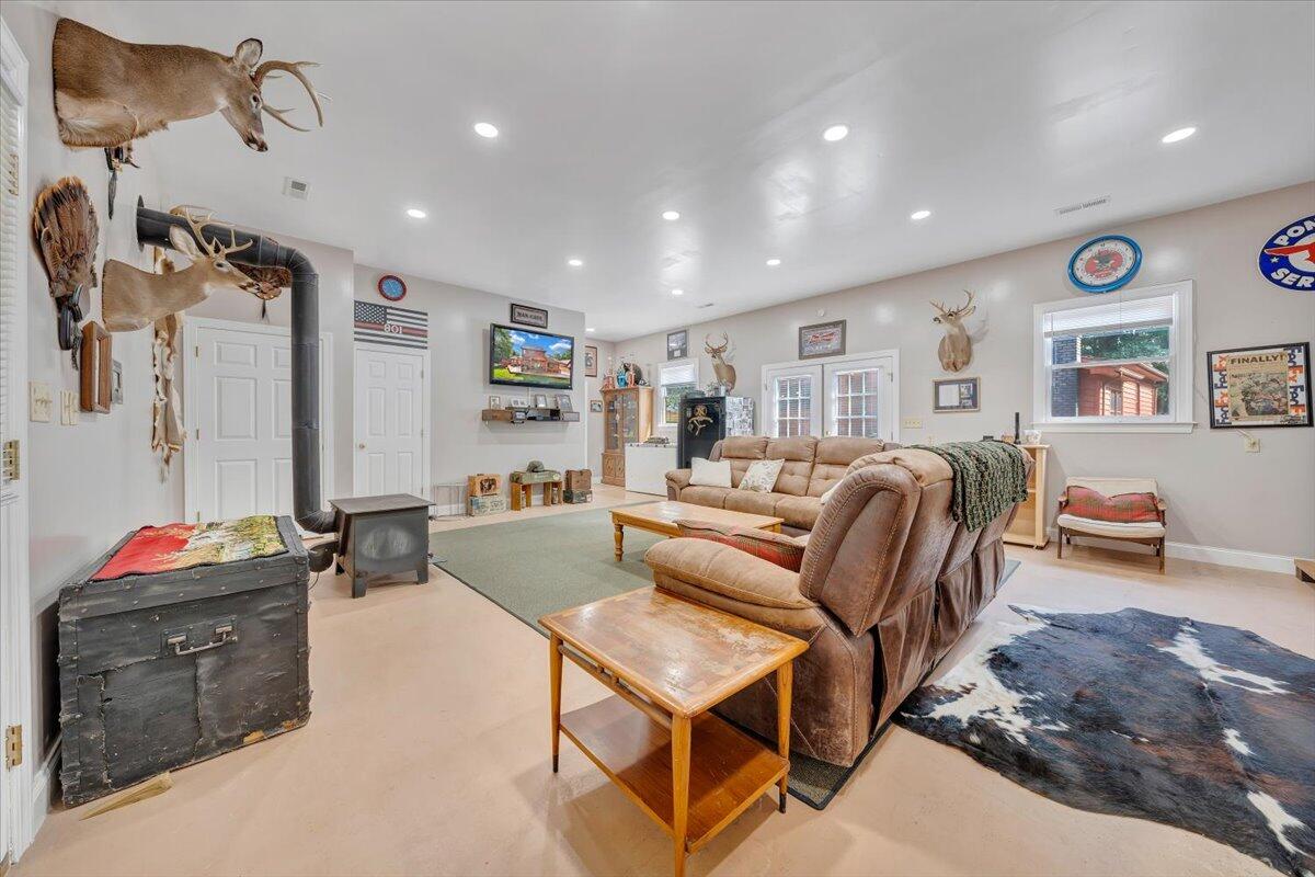 6373 Joppa Mill Road Moneta, VA 24121 - Photo 27 of 51 32-MIB06182
