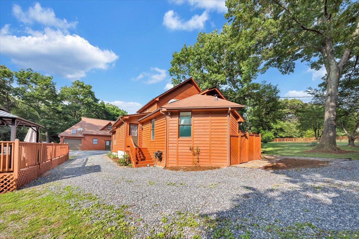 6373 Joppa Mill Road Moneta, VA 24121 - Photo 34 of 51 42-MIB06221