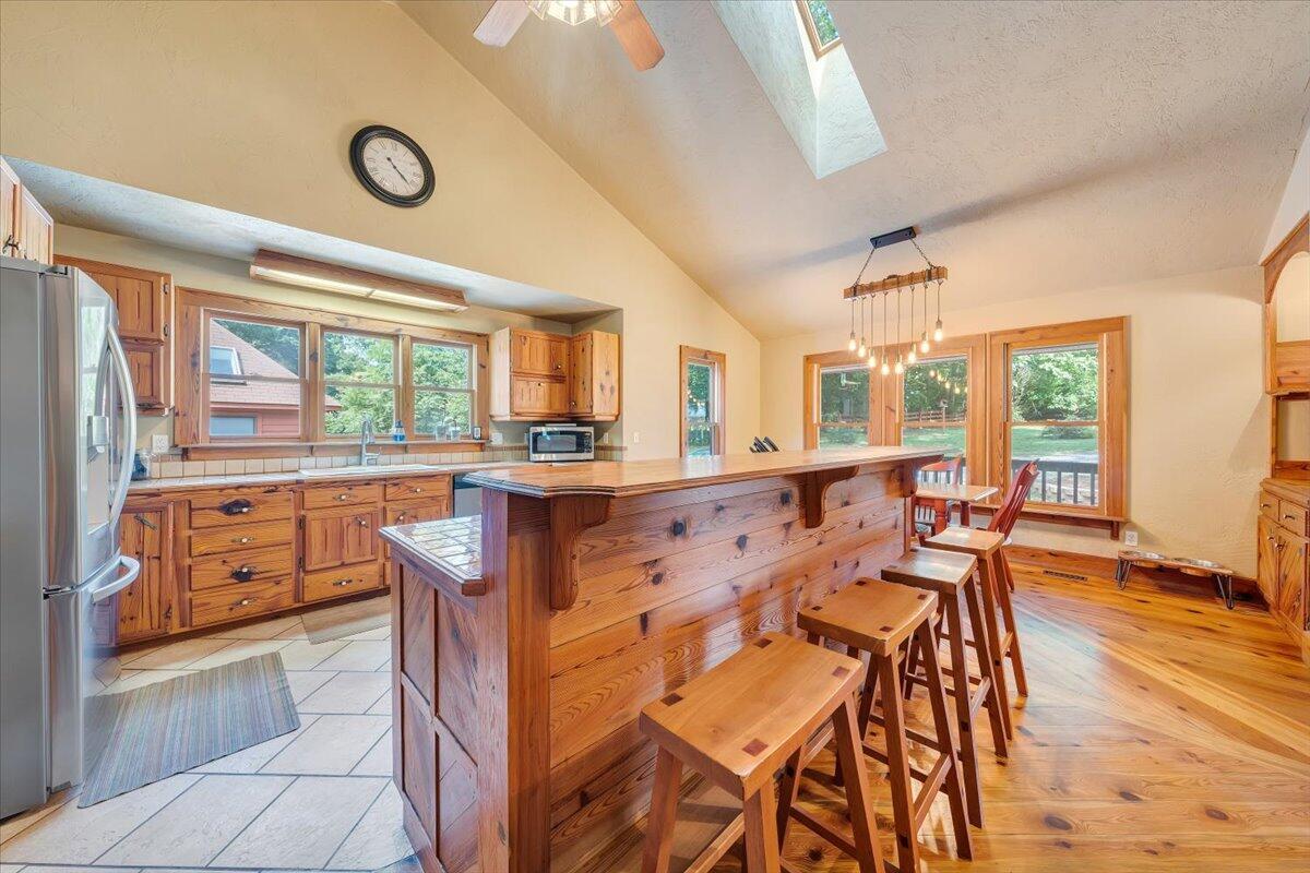 6373 Joppa Mill Road Moneta, VA 24121 - Photo 5 of 51 05-MIB06107