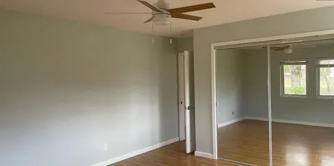 a view of empty room with window