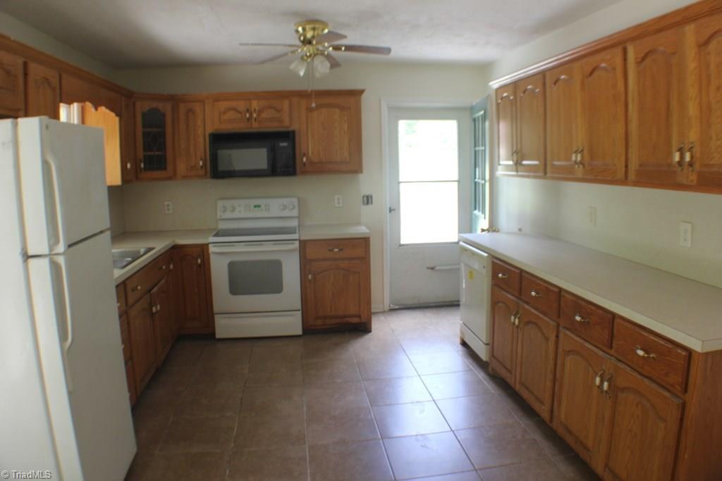 102 Shady Valley Road Cana, VA 24317 - Photo 7 of 14 Gallery Image 7
