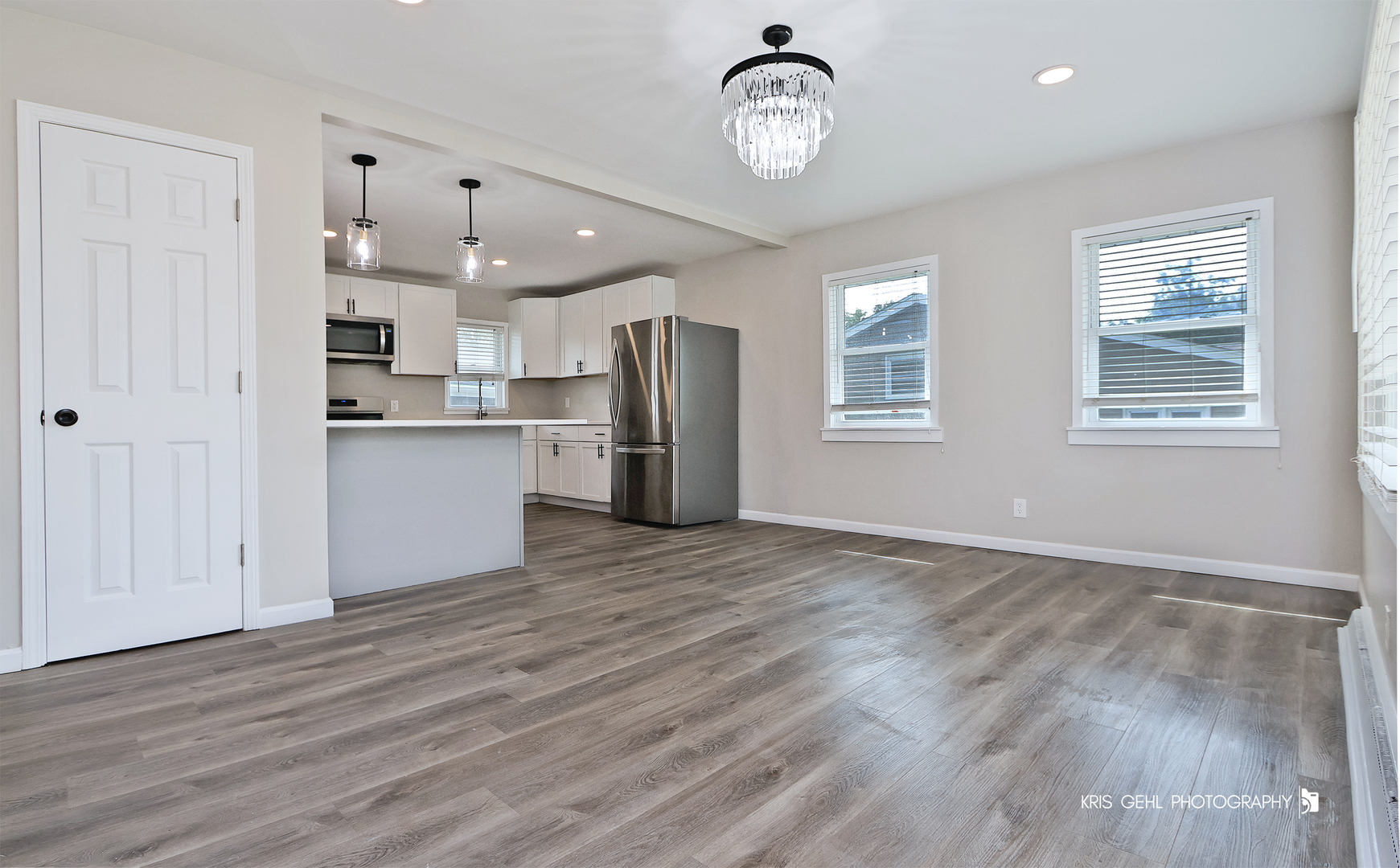 13 Lincoln Avenue Round Lake, IL 60073 - Photo 2 of 26