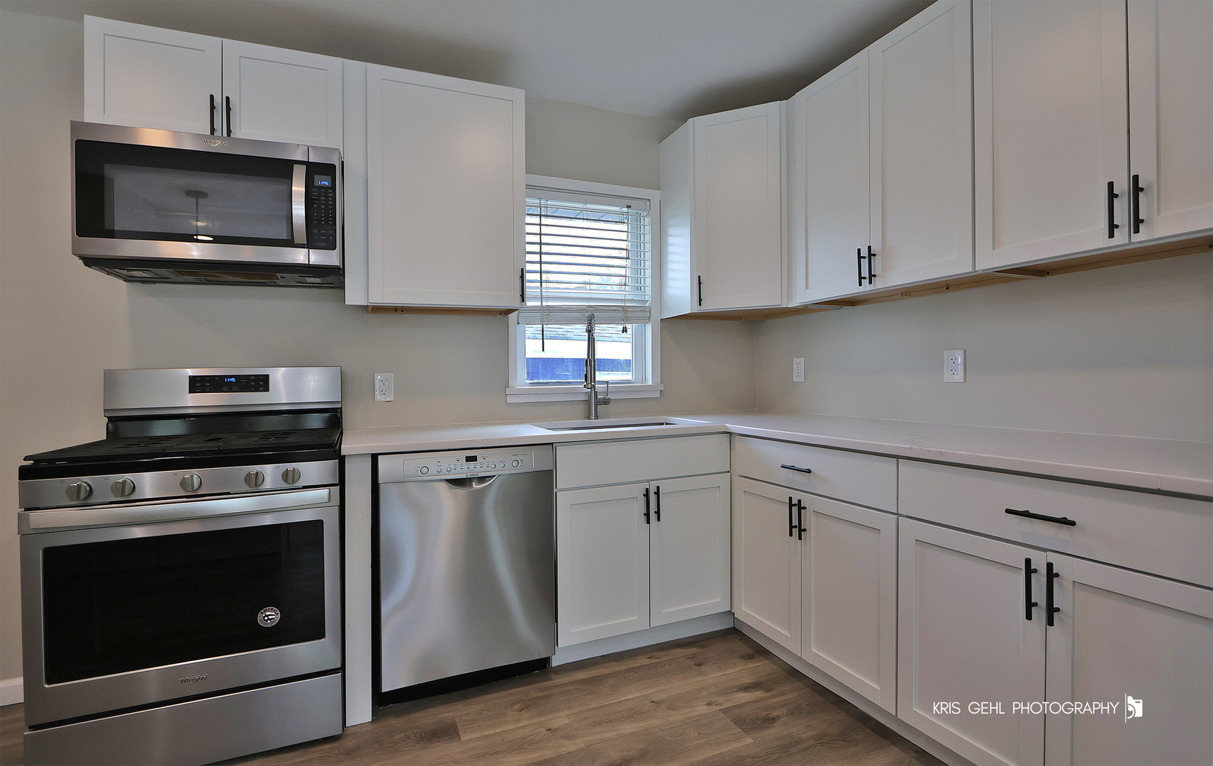 13 Lincoln Avenue Round Lake, IL 60073 - Photo 6 of 26