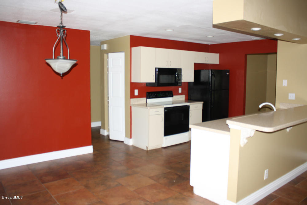 830 Gardener Road Rockledge, FL 32955 - Photo 2 of 11 Kitchen