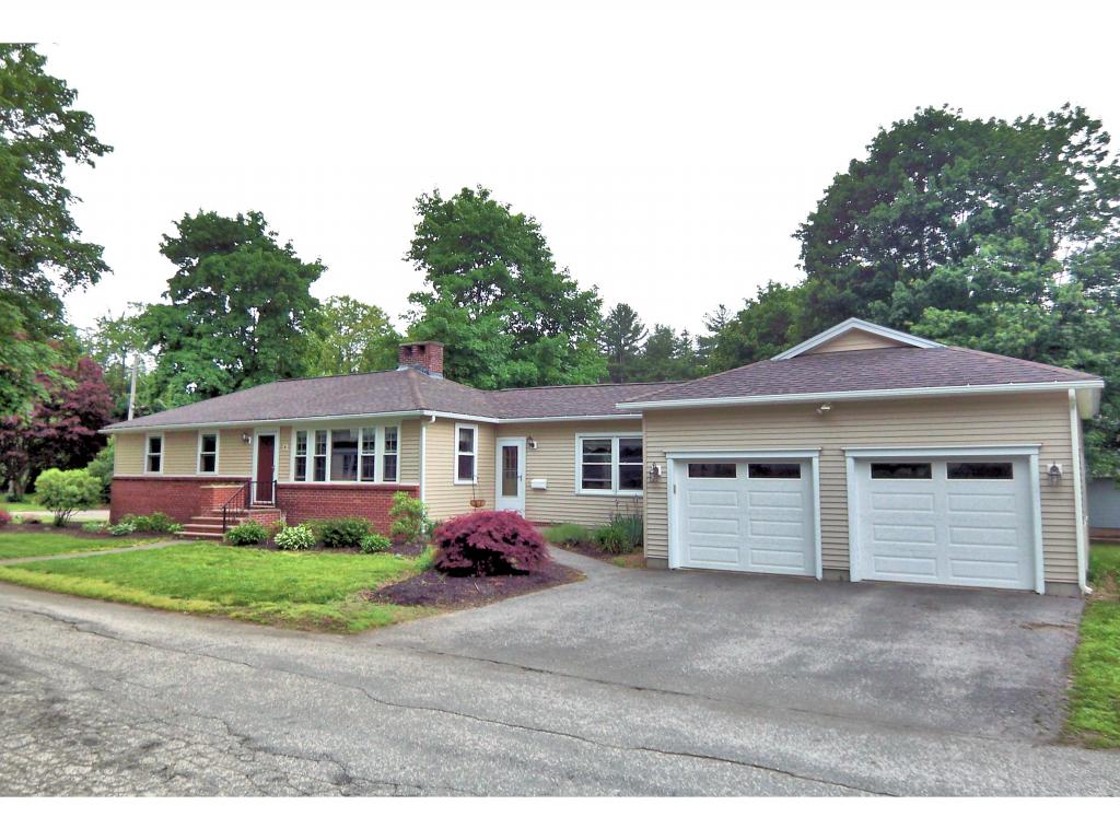4 Smith Avenue Exeter, NH 03833 - Photo 1 of 22