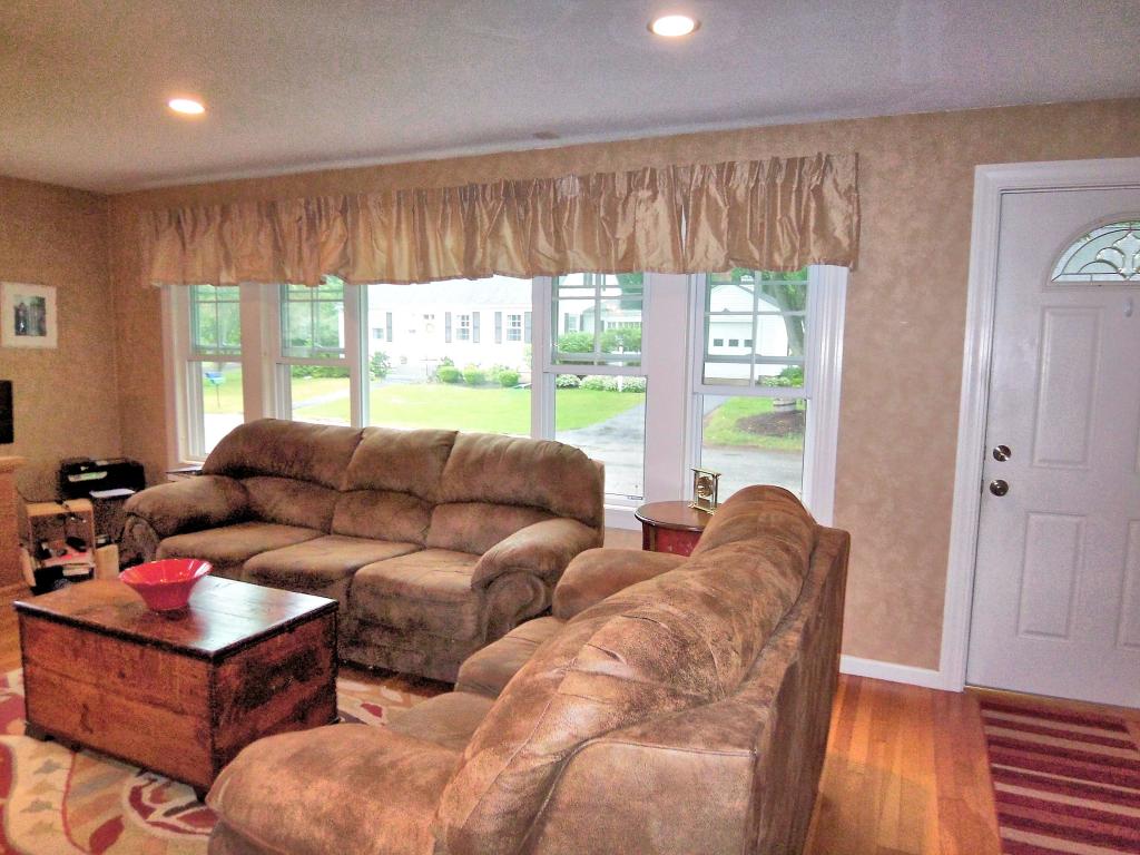 4 Smith Avenue Exeter, NH 03833 - Photo 11 of 22