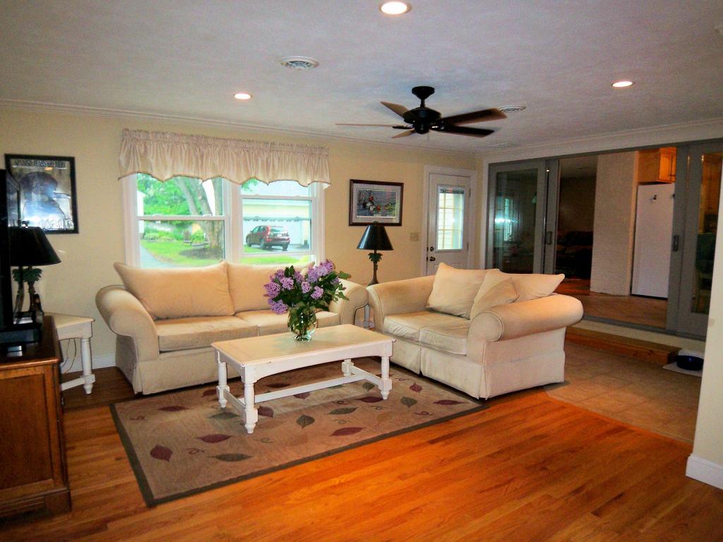 4 Smith Avenue Exeter, NH 03833 - Photo 8 of 22