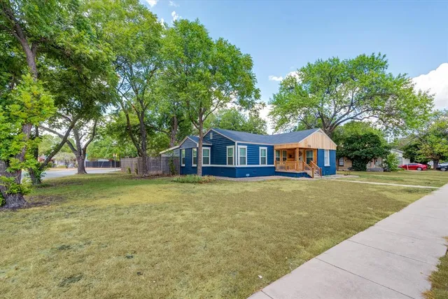 $439,500 | 3936 Winfield Avenue, Fort Worth, TX 76109